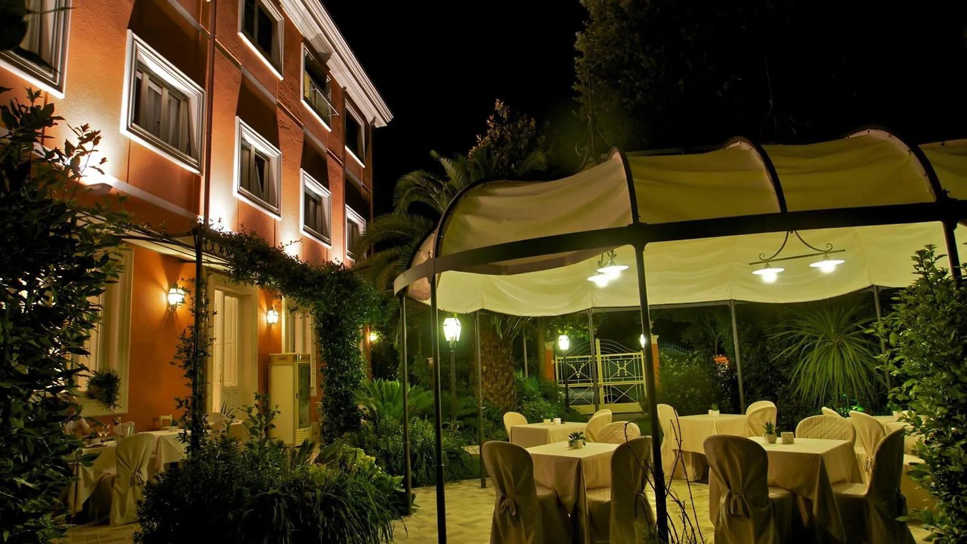 Hotel Viscardo Φόρτε ντε Μάρμι 4*,  Ιταλία