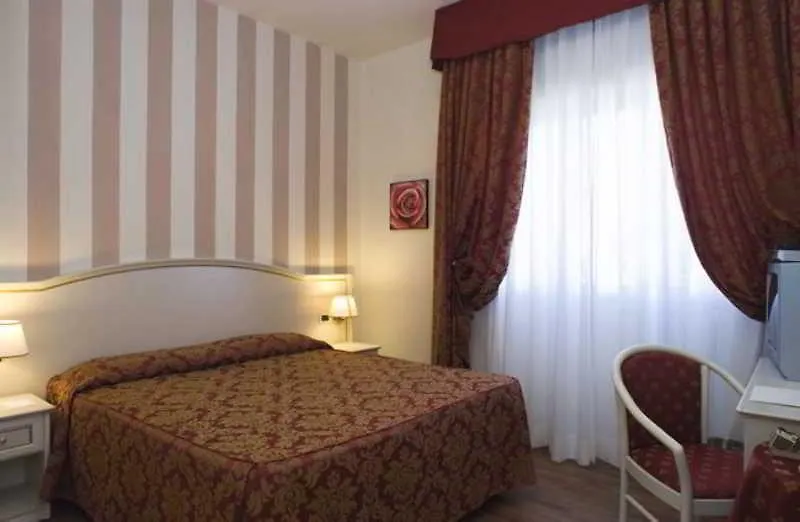Hotel Viscardo Forte dei Marmi 4*,  Italy